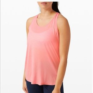 Lululemon size 6 essential tank *pleated